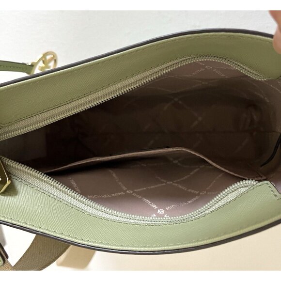 New Michael Kors Jet Set Travel Small Messenger Bag Faux Leather Light Sage - Picture 5 of 6